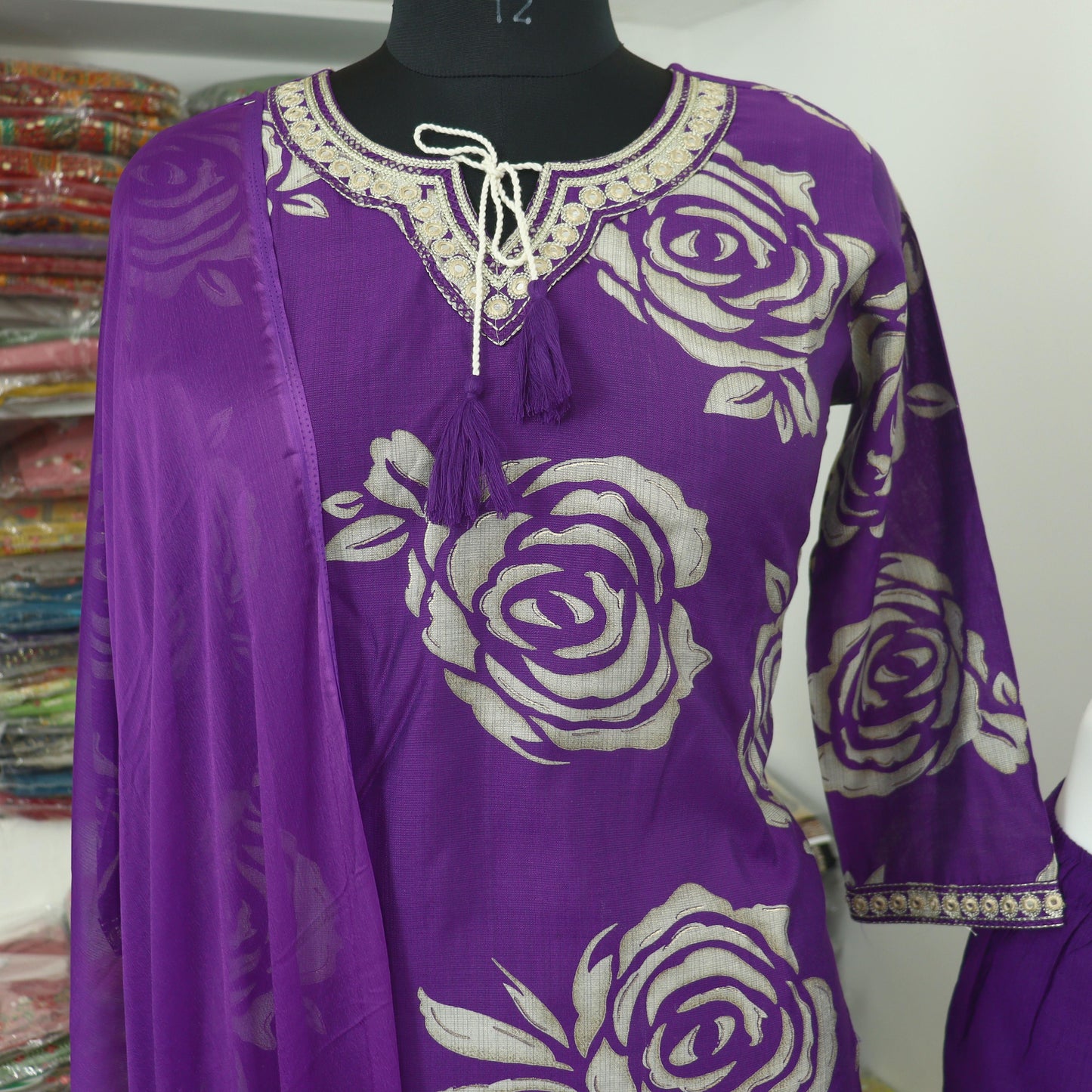Quality Vatican kurta pant dupatta set