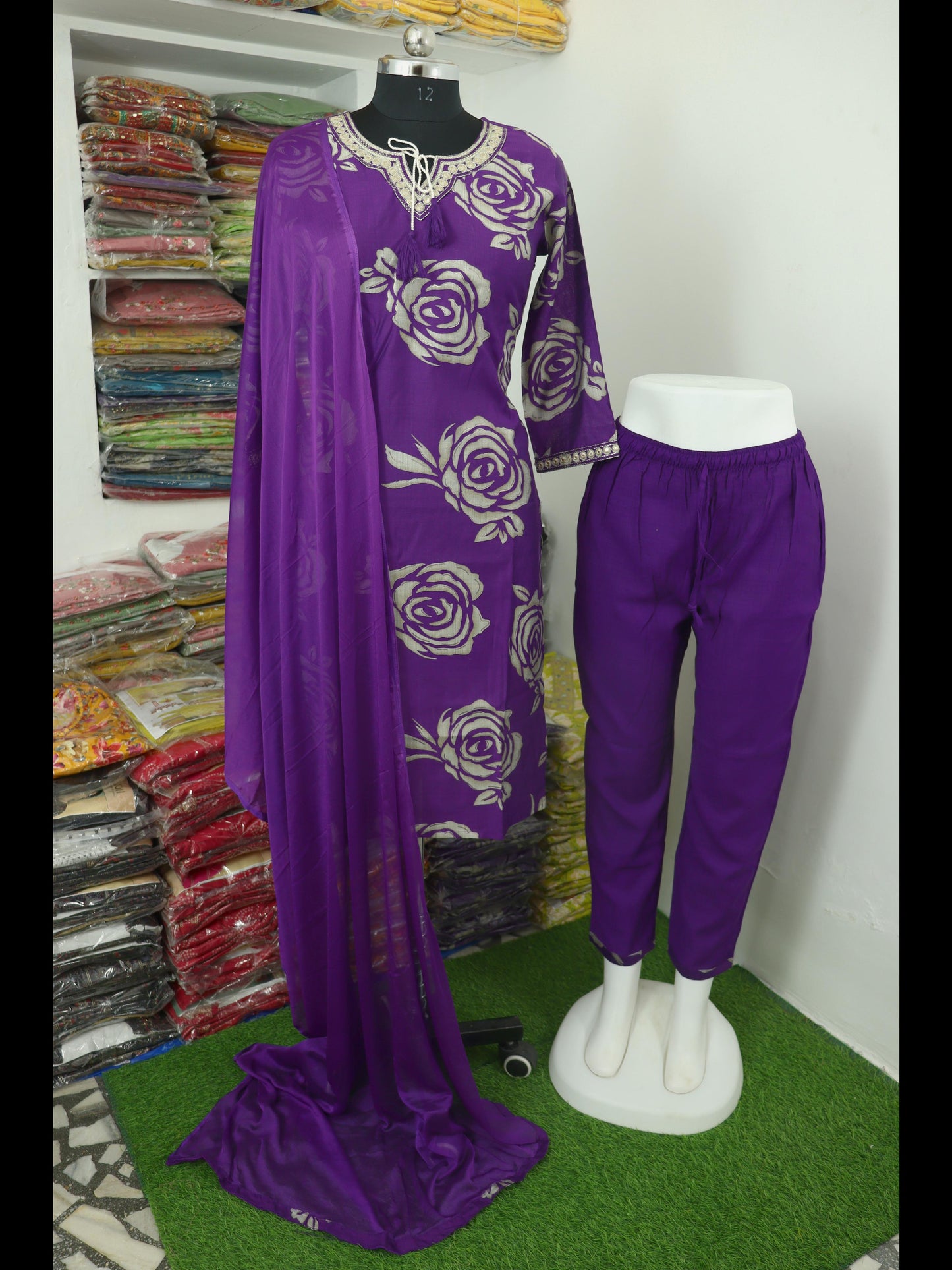 Quality Vatican kurta pant dupatta set