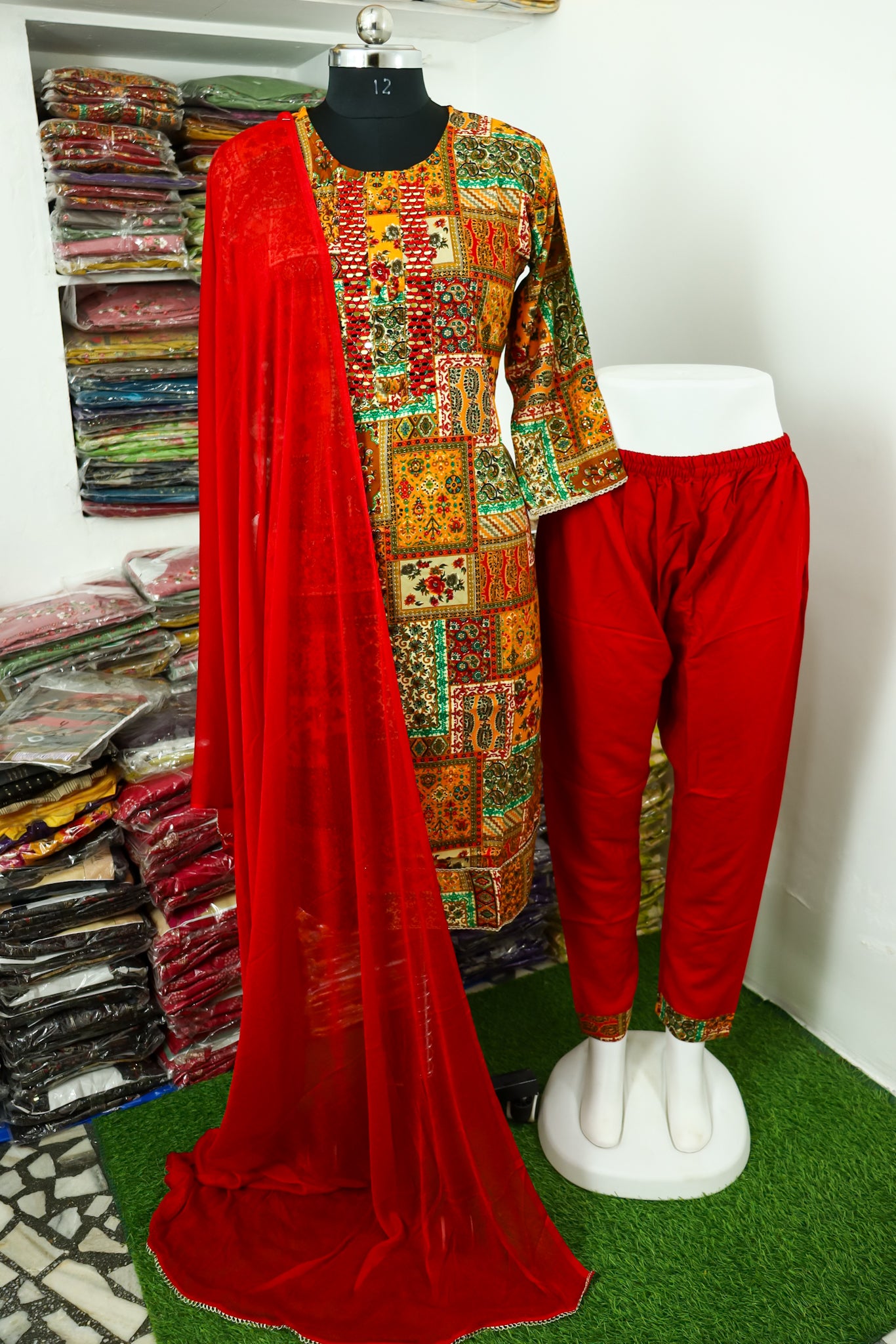 Motifs Quality Viscose Rayon dupatta set